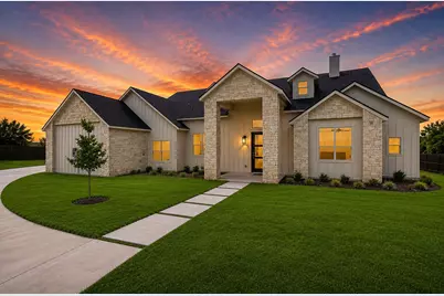 521 Fox Hill Court, Waxahachie, TX 75167 - Photo 2