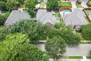 8305 Bartley Cir, Plano, TX 75025 - Photo 36