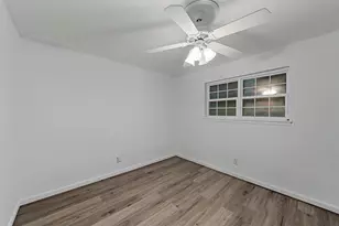518 Fairway Rd, Woodway, TX 76712 - Photo 18