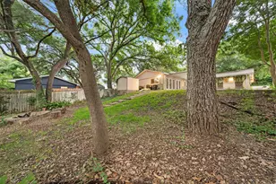 518 Fairway Rd, Woodway, TX 76712 - Photo 26