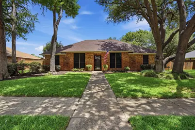 834 Meadowglen Circle, Coppell, TX 75019 - Photo 4