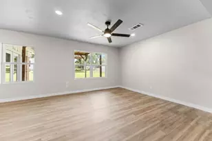 4128 Hillcrest Dr, Waco, TX 76710 - Photo 10