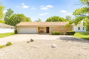 4128 Hillcrest Dr, Waco, TX 76710 - Photo 2