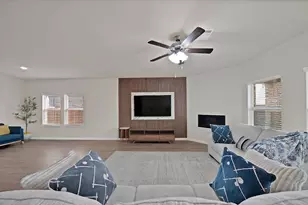 3813 Silver City Ave, Aubrey, TX 76227 - Photo 4