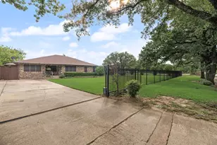 12704 Garden Grove Dr, Dallas, TX 75253 - Photo 4