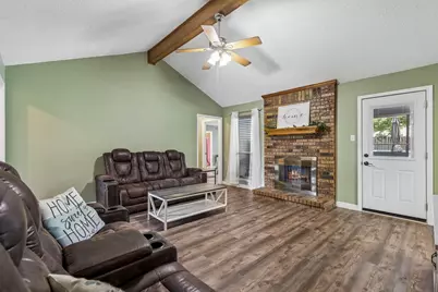 6417 Loma Vista Drive, Watauga, TX 76148 - Photo 6