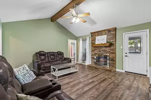 6417 Loma Vista Dr, Watauga, TX 76148 - Photo 6