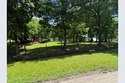 401 Paris Street, Pecan Gap, TX 75469 - Photo 6