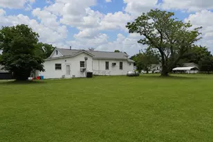 1112 Spruiell St, Jewett, TX 75846 - Photo 30
