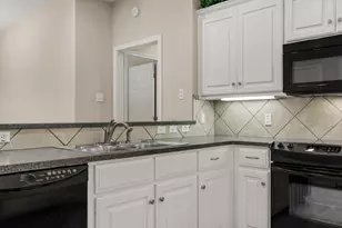 1908 Casual Cir, Waco, TX 76712 - Photo 8