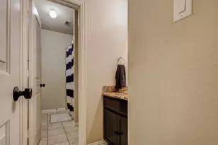 1005 Oarlock Dr, Crowley, TX 76036 - Photo 10