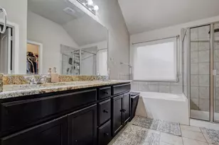 1005 Oarlock Dr, Crowley, TX 76036 - Photo 16