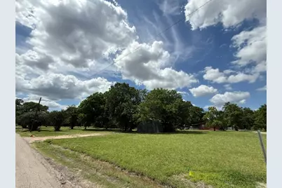 741 E Kaufman Avenue, Cooper, TX 75432 - Photo 2