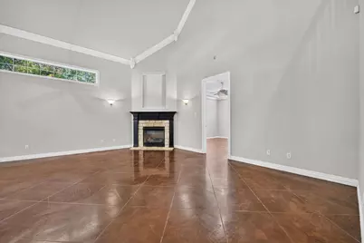 5027 Pershing Avenue, Fort Worth, TX 76107 - Photo 8