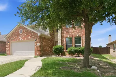 420 Sandy Creek Drive, Fort Worth, TX 76131 - Photo 2
