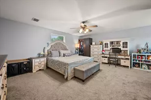 517 Zachum Dr, Arlington, TX 76002 - Photo 12