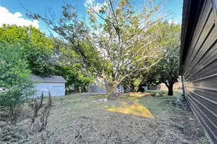 385 Main St, Dorchester, TX 75459 - Photo 20