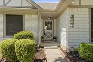 1561 Winter Park Ln, Lewisville, TX 75077 - Photo 4