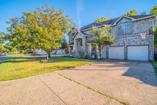 1240 Trinity Dr, Benbrook, TX 76126 - Photo 28