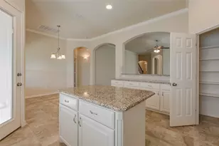 5713 New Ballinger Dr, Denton, TX 76226 - Photo 8