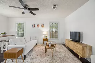 4821 Calmont Ave, Fort Worth, TX 76107 - Photo 4
