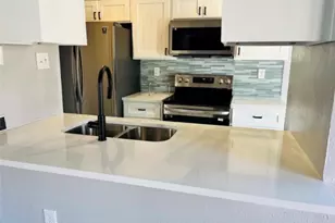 7107 Holly Hill Dr, Dallas, TX 75231 - Photo 4