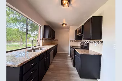1906 Stockton Trail, Grand Prairie, TX 75052 - Photo 2