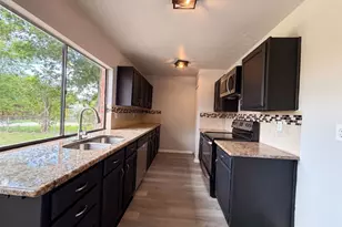1906 Stockton Trail, Grand Prairie, TX 75052 - Photo 2