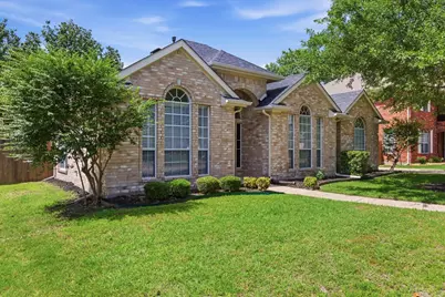 138 Briar Oak Drive, Murphy, TX 75094 - Photo 2