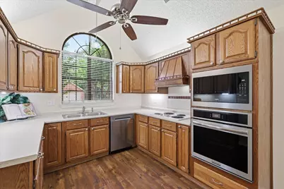 4207 Crossgate Court, Arlington, TX 76016 - Photo 10