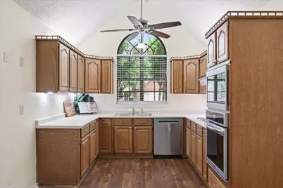 4207 Crossgate Court, Arlington, TX 76016 - Photo 12