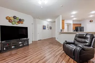 7234 Summit Parc Dr, Dallas, TX 75249 - Photo 8