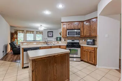 7234 Summit Parc Drive, Dallas, TX 75249 - Photo 8