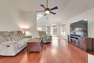 425 Alpine Dr, DeSoto, TX 75115 - Photo 14