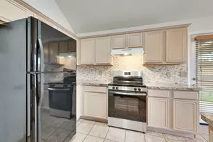 425 Alpine Dr, DeSoto, TX 75115 - Photo 22