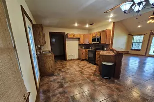 529 Wildewood Dr, Chandler, TX 75758 - Photo 26