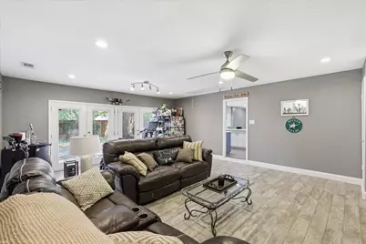 13051 Pennystone Drive, Farmers Branch, TX 75244 - Photo 20