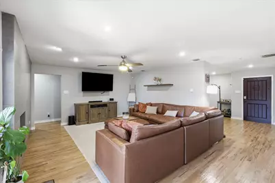 13051 Pennystone Drive, Farmers Branch, TX 75244 - Photo 12