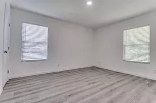 944 Old Orchard Rd, Garland, TX 75041 - Photo 14