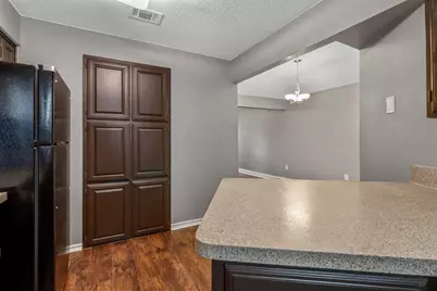 814 Custer Street, Arlington, TX 76014 - Photo 6