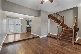 814 Custer St, Arlington, TX 76014 - Photo 2