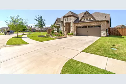 2715 Sky Ridge Road, Arlington, TX 76001 - Photo 2