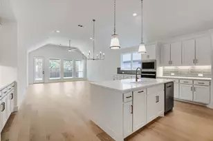 109 Enclave Dr, Lakewood Village, TX 75068 - Photo 4