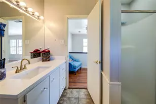 402 Aqua Way, Lake Bridgeport, TX 76426 - Photo 20