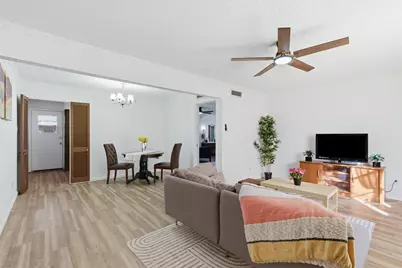 5817 Sandhurst Lane #B, Dallas, TX 75206 - Photo 2