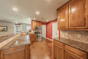 800 Stella Mae Dr, Fort Worth, TX 76028 - Photo 8