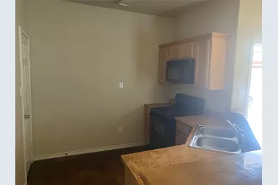 121-127 Sunburst Court, Weatherford, TX 76087 - Photo 8