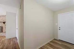5821 Maiden Ln, Fort Worth, TX 76131 - Photo 6