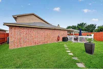 525 Berryhill Drive, Mansfield, TX 76063 - Photo 24