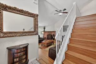525 Berryhill Dr, Mansfield, TX 76063 - Photo 4